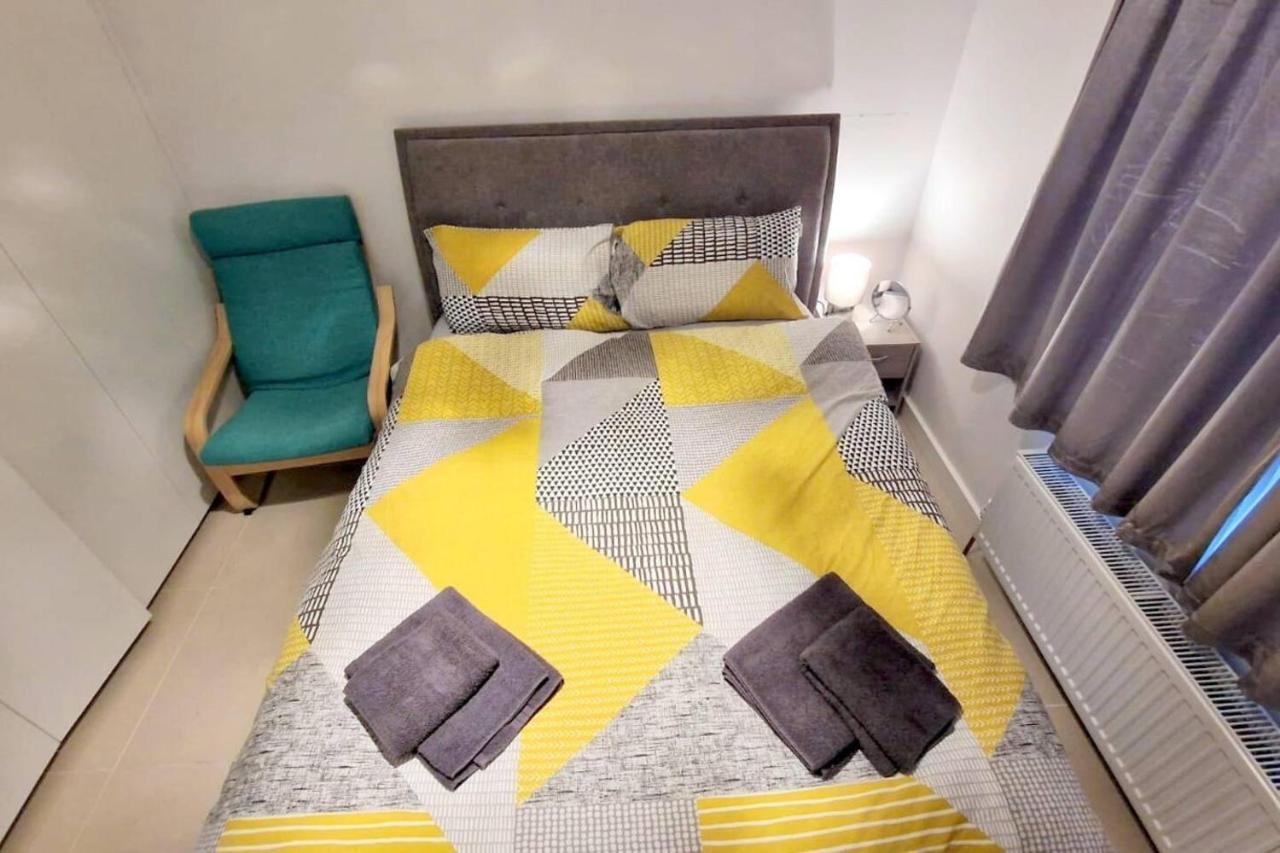 런던 Modern 3-Bed House In Surrey Quays 빌라 외부 사진