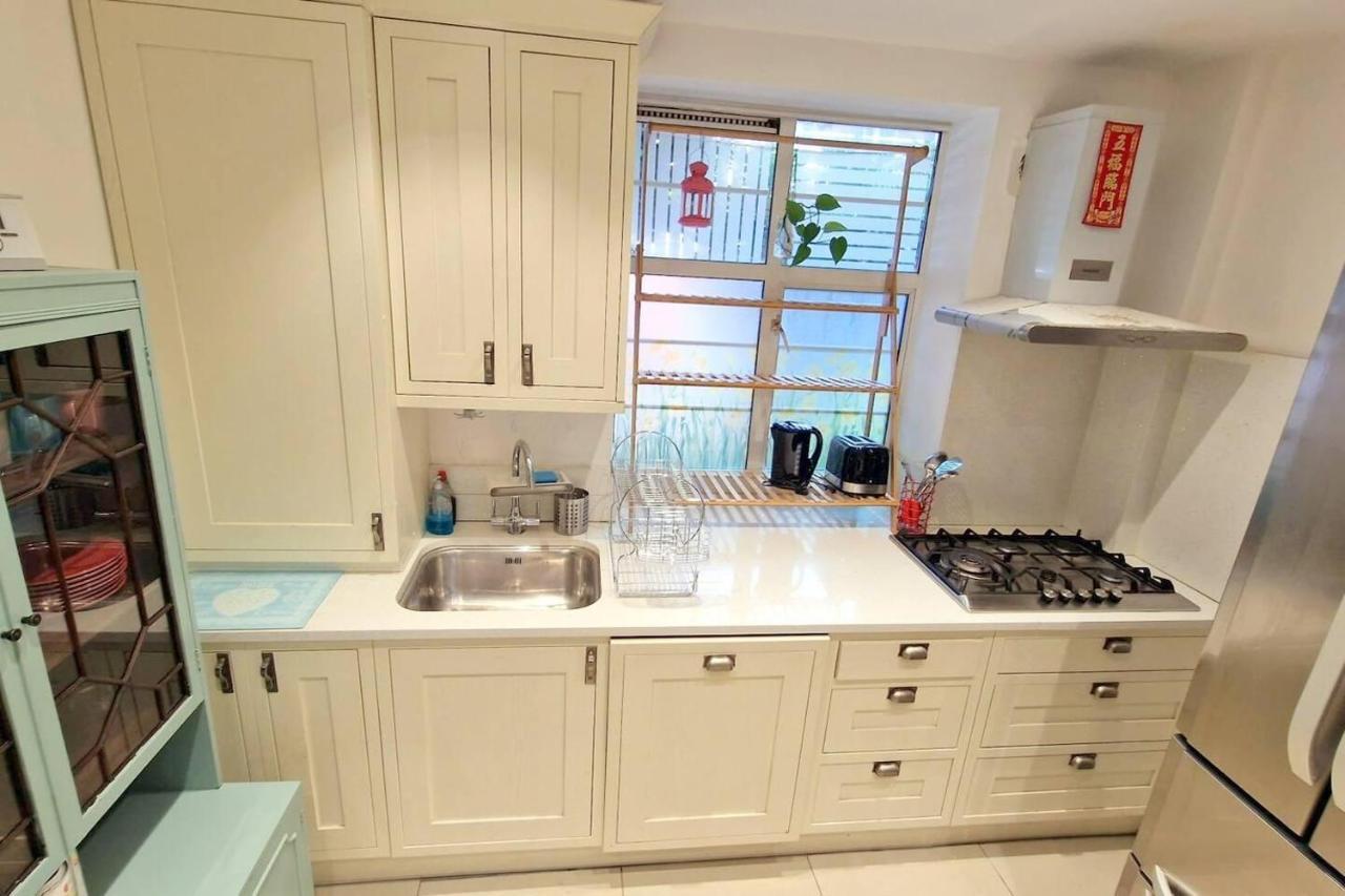 런던 Modern 3-Bed House In Surrey Quays 빌라 외부 사진