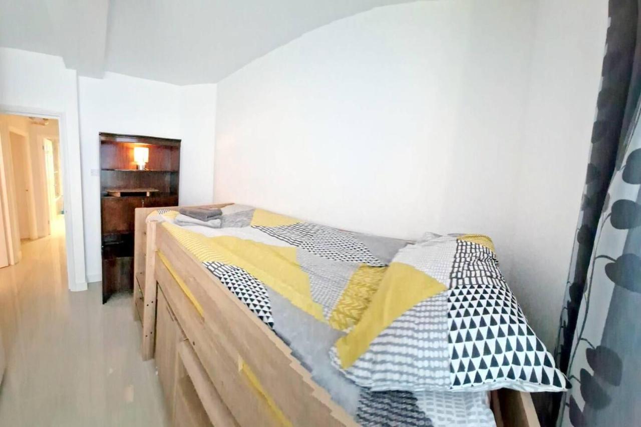 런던 Modern 3-Bed House In Surrey Quays 빌라 외부 사진